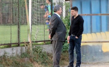 Тодор Батков уволнява Христо Йовов и Мариян Христов