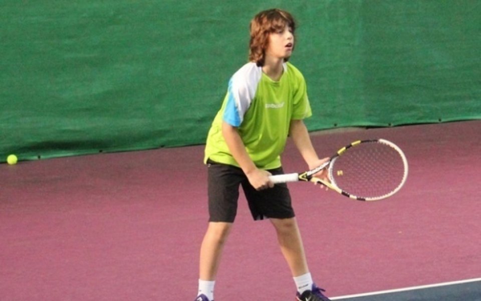 Адриан Андреев на четвъртфинал в Австрия