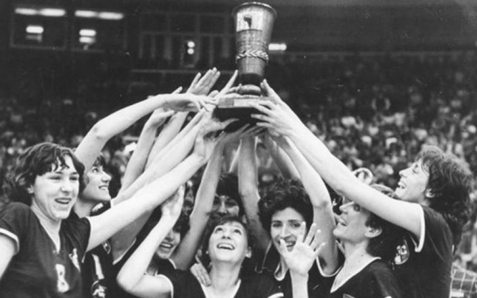 30 години от спечелването на КЕШ ще чества дамският Левски