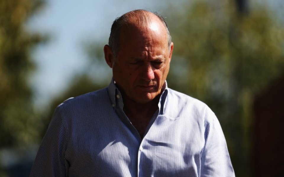 Рон Денис призова Магнусен да не се главозамайва