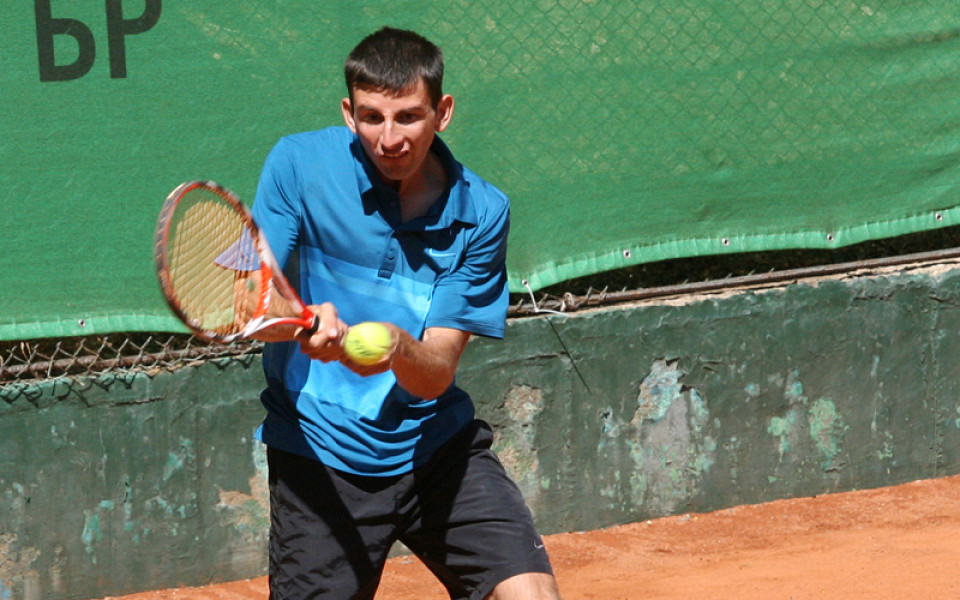 Александър Лазов на четвъртфинал в Казахстан