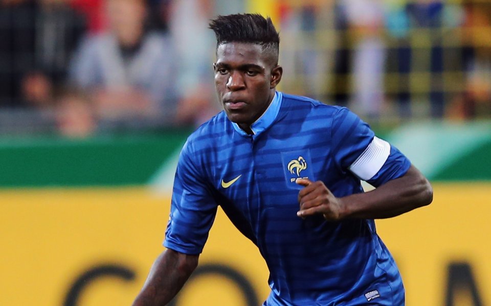 Ювентус търси двоен удар по Лион