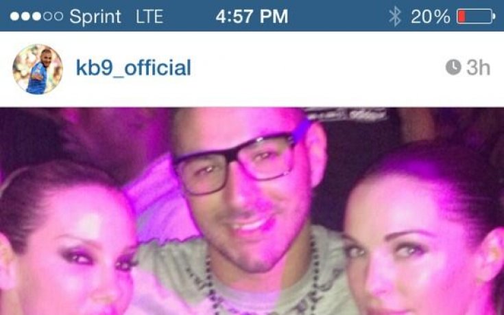 Бензема с 2 дами под ръка дни преди мача с Борусия