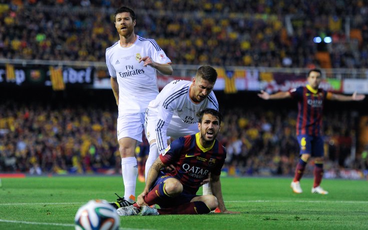 Феновете на Барса искат трансфер за Фабрегас