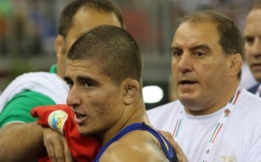 Двама българи ще участват в схватките на „Тайм Скуеър”