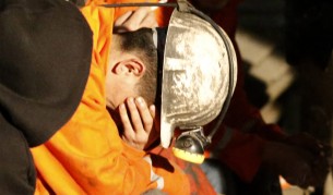 Все по-малка надежда за още спасени миньори в Турция