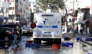 Турската полиция отново разпръсна протест със сила