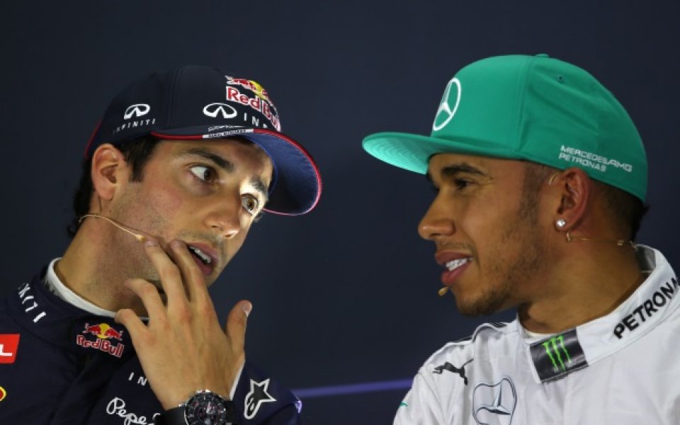 Рикиардо притесни Люис на последната тренировка