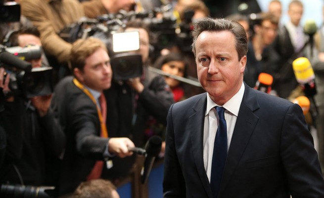 Дейвид Камерън заплашва с излизане на Великобритания от ЕС, заради Юнкер