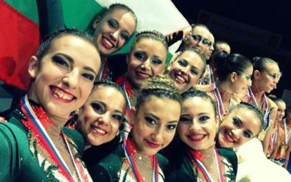 Цената на успеха за осем прекрасни момичета