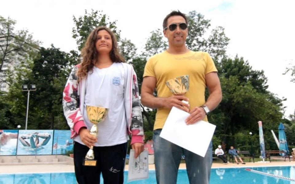 Младата надежда на българското плуване Ивет Шумкова взе купа “Емил Попов”