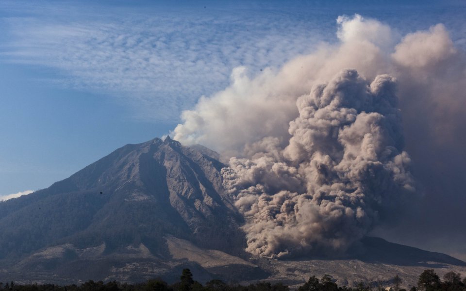 Вулканите в Коста Рика изригват в ритъма на Мондиала
