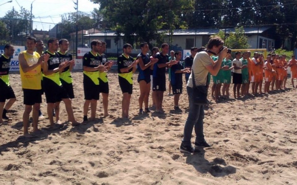 Станаха ясни първите финалисти в шампионата по плажен футбол