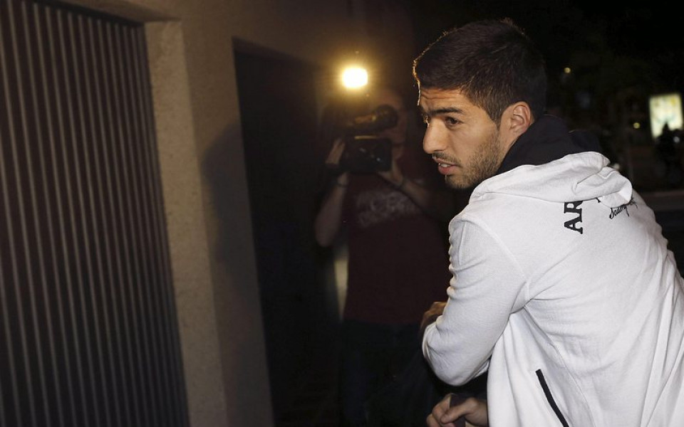 Суарес се скри в хотел преди заседанието на Спортния арбитражен съд