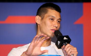 Джереми Лин няма търпение да играе с Коби