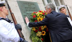 Германия почете офицерите, опитали се да убият Хитлер