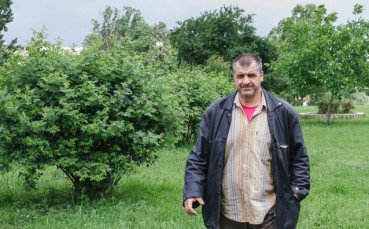 Скоро: Един мъж сам насред морето