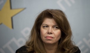 Йотова: Парите от ЕК – срещу нови бежански центрове