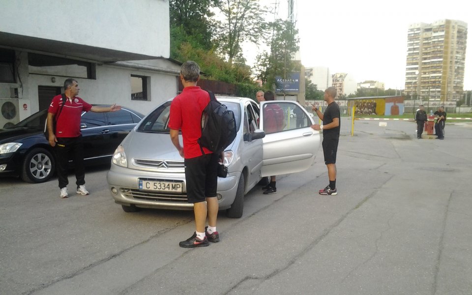 СНИМКА: ЦСКА остана без автобус на „Герена“