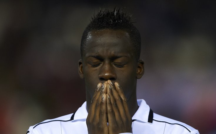 Валенсия продаде Сисоко на Астън Вила