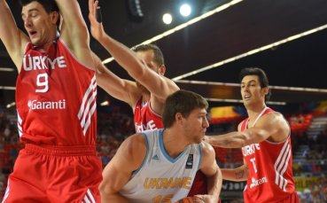 Украйна носи радост у дома, би Турция на Мондиала