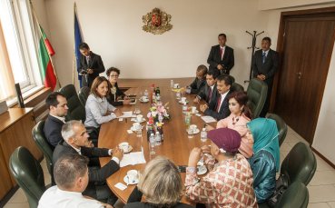 Раданова прие индонезийския министър на младежта и спорта