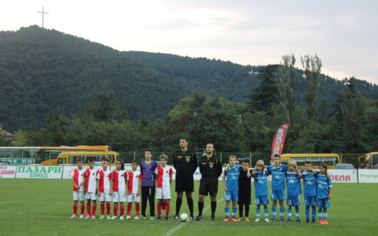 Войводина и Цървена звезда с Купите на община Благоевград