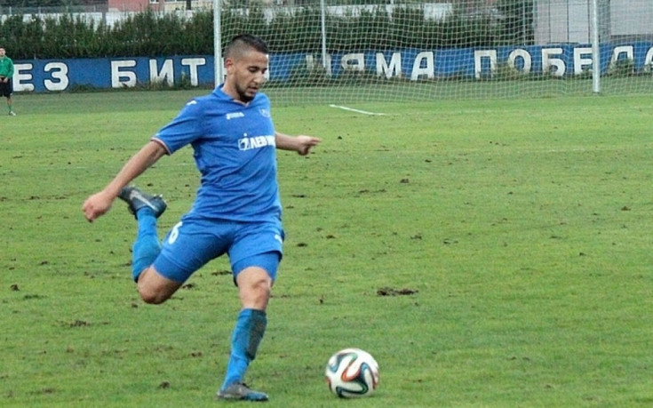 Жужу официално ще рита в елита на Алжир