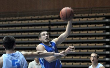 Тити: Резултатът не е реален, Иванов: Серията им реши мача