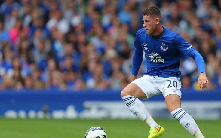 Манчестър Сити се цели в Рос Баркли