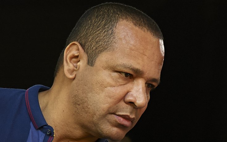 ВИДЕО: Бащата на Неймар се появи в съда