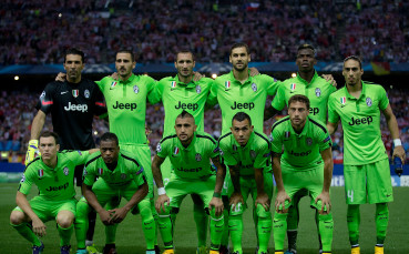 Оплюха резервния екип на Юве, бил с цвета на Шрек