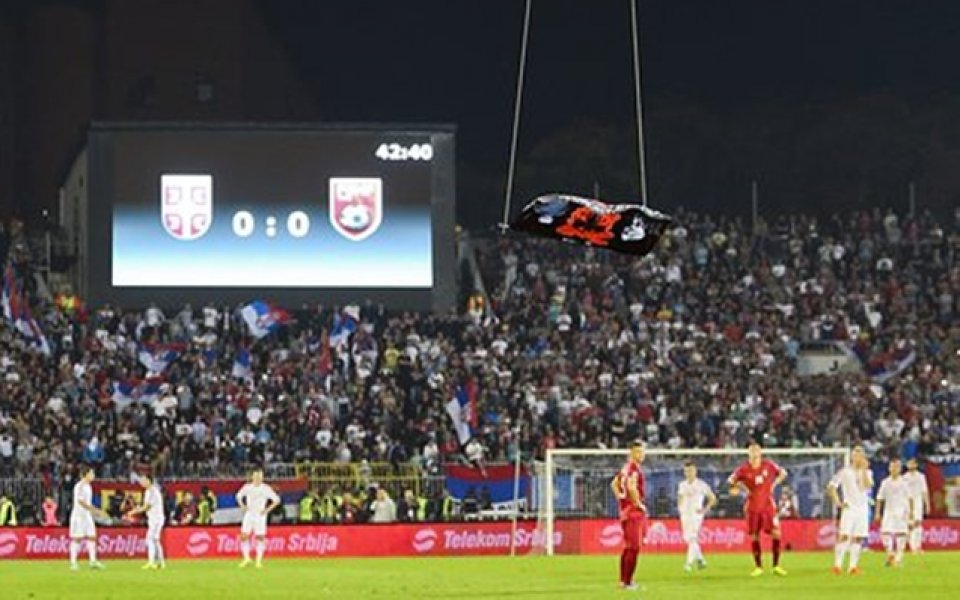 УЕФА се сдоби с албанското знаме, предизвикало скандала