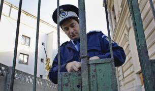 Осъдиха бивш румънски министър на 2 години затвор
