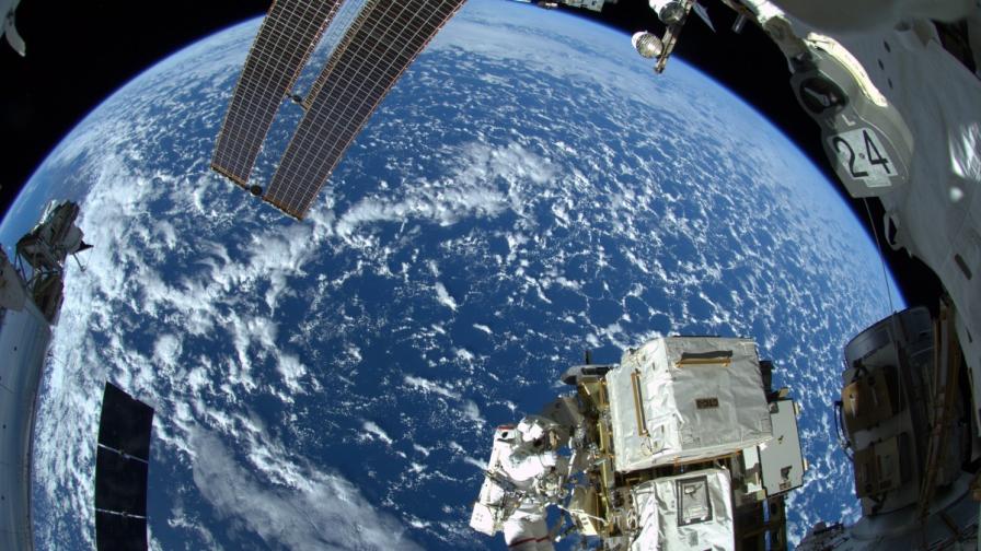Канада ще изпрати двама астронавти на МКС до 2024 г.