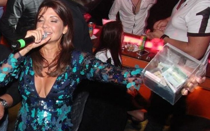 Фолкпевица събира пари за Левски