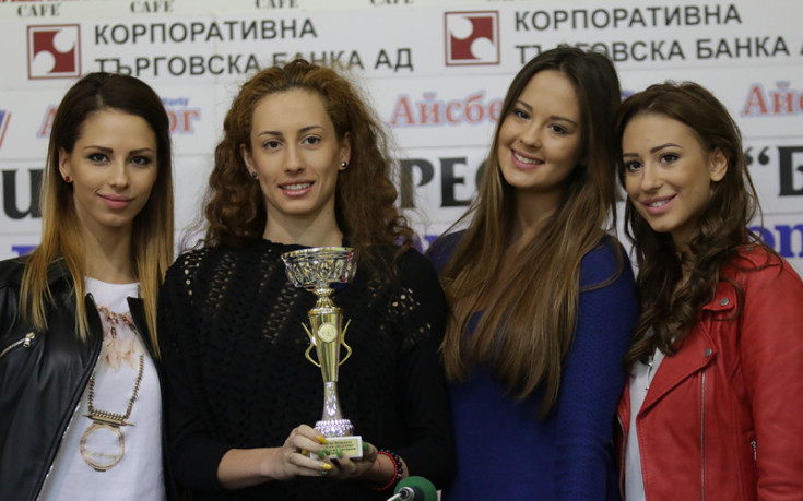 Ансамбълът по художествена гимнастика е №1