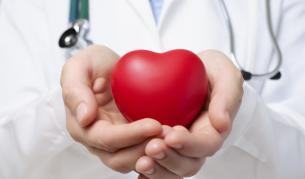 Лекари трансплантираха сърце, което е спряло да бие