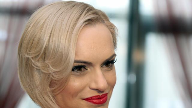 Ива Екимова приготвя любимата си рецепта от детството (ВИДЕО)