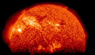 Слънчева буря достигна до Земята