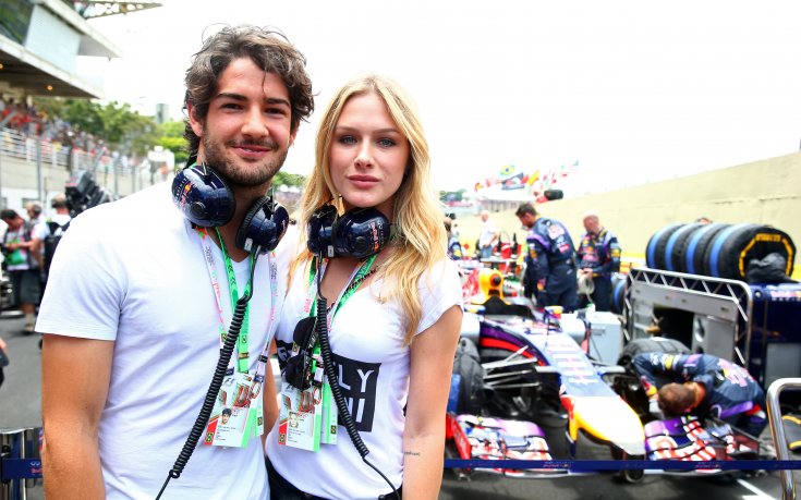 Любовта към кучетата събрала Пато и последното му гадже