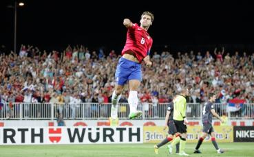 Сърбите се сдърпаха след загубата от Дания