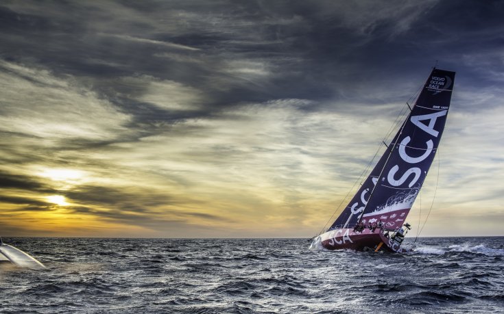 Яхтите на Volvo Ocean Race потеглиха от Кейп Таун към Абу Даби