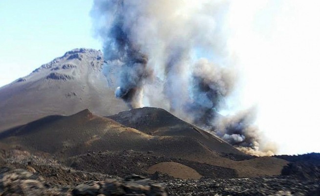 Вулкан в Кабо Верде изригна след 30-годишен сън