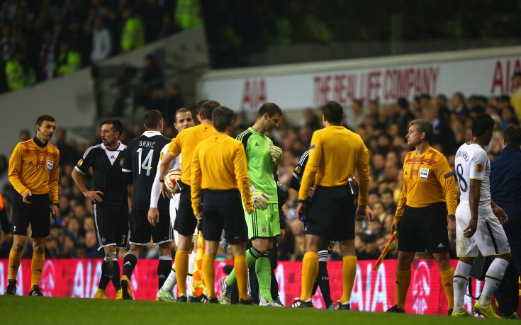 Тотнъм се справи с Партизан и провокациите, Астерас за малко да хвърли бомбата