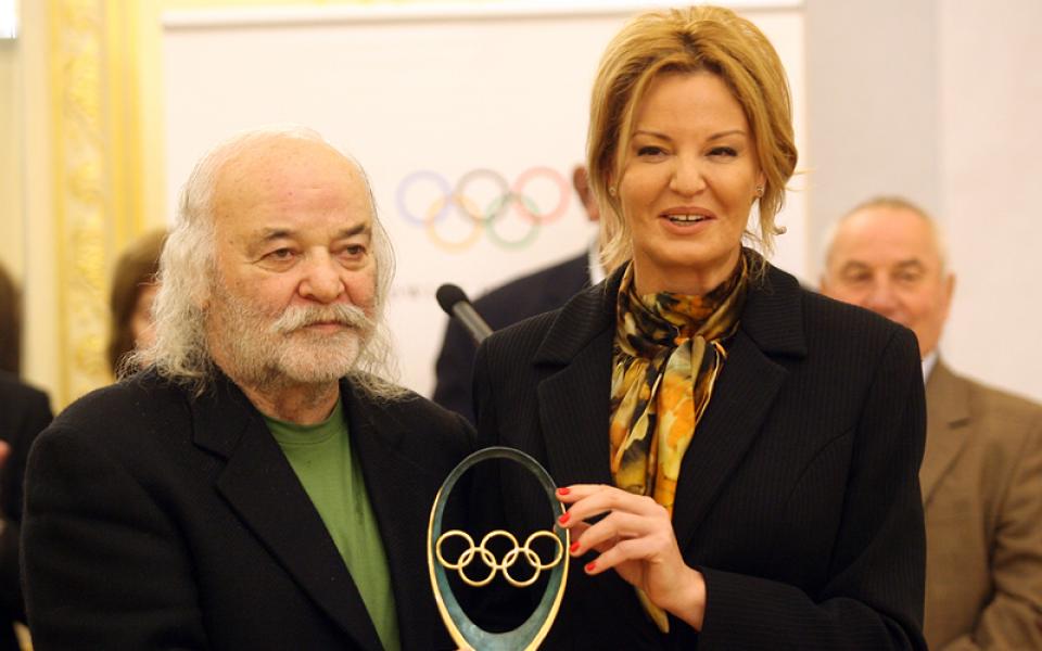 СНИМКИ: Боян Радев с трофея на МОК 