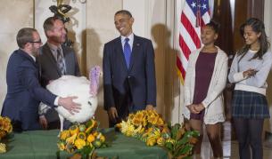 Пресаташе загуби работата – критикувала децата на Обама