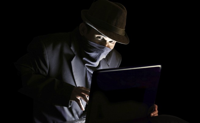 Разкриха хакери, атакувала компютрите на шефове