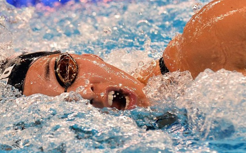 Пет световни рекорда в 11-ия денна световното по плуване в малък басейн