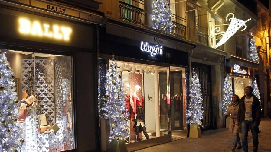Франция иска повече магазини да работят в неделя